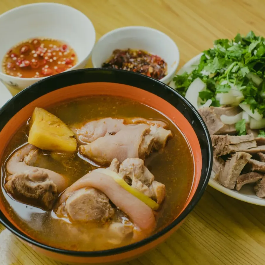 Gà nướng trên vỉ